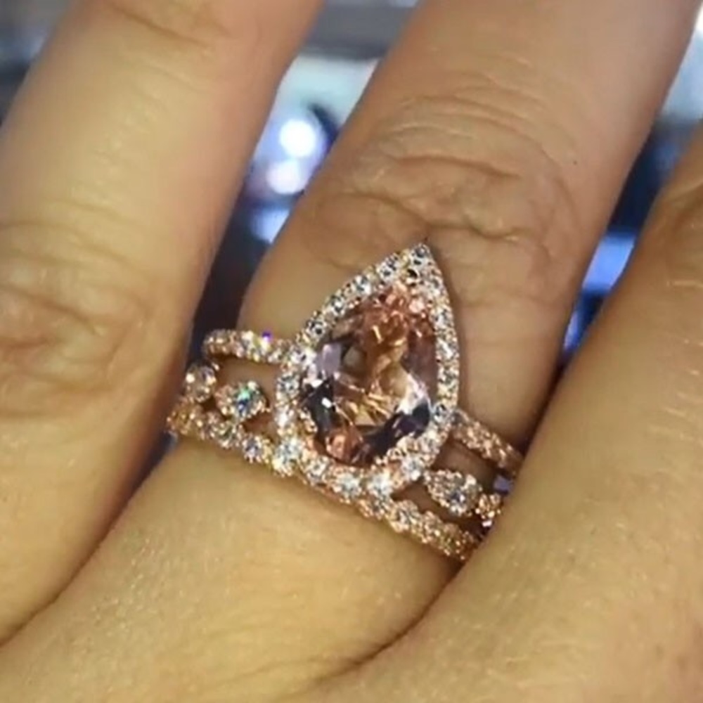 Handmade 2 Ct Pear Cut Rose Gold Ring Set